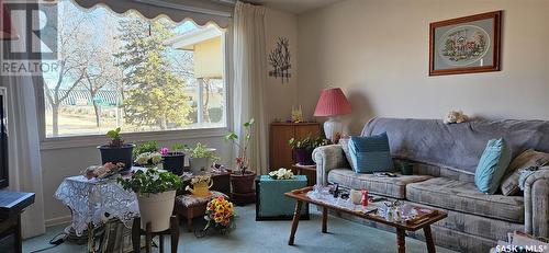 732 97Th Street, Tisdale, SK - Indoor Photo Showing Living Room