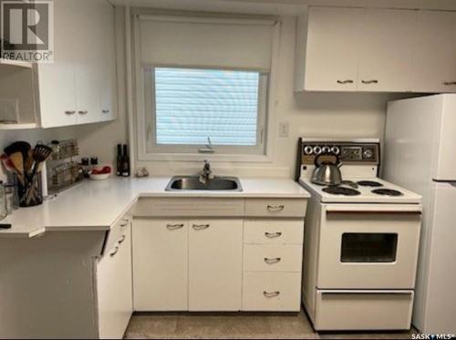 732 97Th Street, Tisdale, SK - Indoor Photo Showing Kitchen