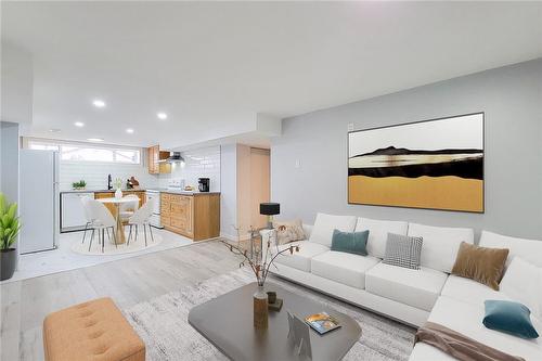59 Beacon Avenue, Hamilton, ON - Indoor Photo Showing Living Room
