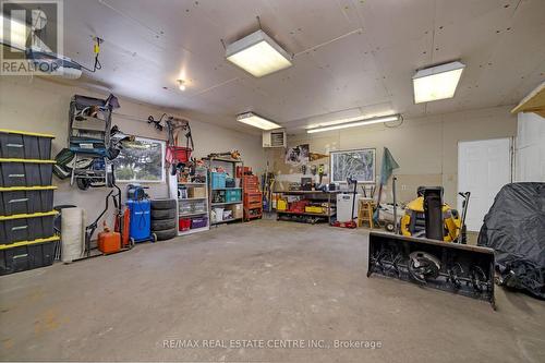 5778 8Th Line, Erin, ON - Indoor Photo Showing Garage