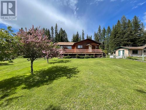 4561 Barleben Road, Skookumchuck, BC - Outdoor With Deck Patio Veranda