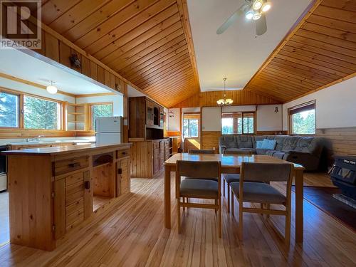 4561 Barleben Road, Skookumchuck, BC - Indoor Photo Showing Dining Room