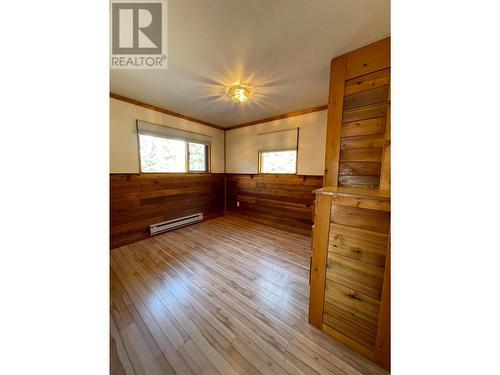 4561 Barleben Road, Skookumchuck, BC - Indoor