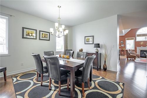 4 Galloway Trail, Welland, ON - Indoor Photo Showing Dining Room