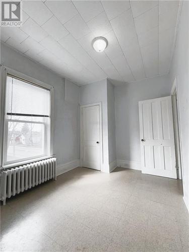 62 William Street W, Smiths Falls, ON - Indoor Photo Showing Bedroom