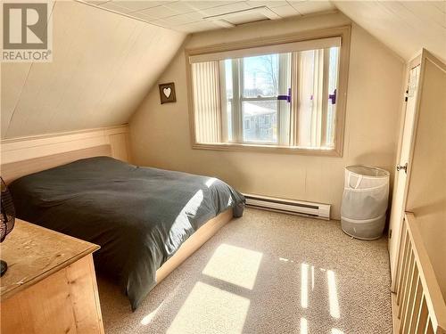 6027 3Rd Line Road, Bainsville, ON - Indoor Photo Showing Bedroom