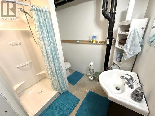 1002 Conrad Crescent, Williams Lake, BC - Indoor Photo Showing Bathroom
