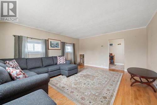 96 - 63 Whites Road, Quinte West, ON - Indoor Photo Showing Living Room