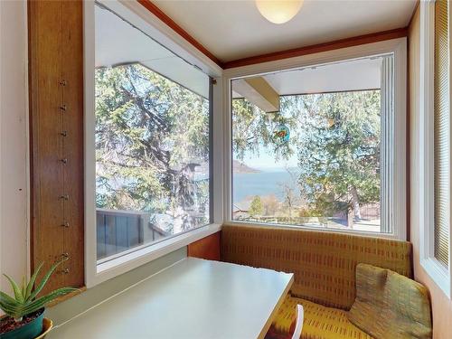 360 Herbert Heights Road, Kelowna, BC - Indoor Photo Showing Other Room