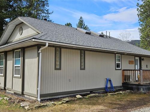 5835 3Rd Street, Beaverdell, BC - Outdoor With Deck Patio Veranda