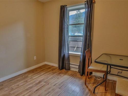 5835 3Rd Street, Beaverdell, BC - Indoor Photo Showing Other Room