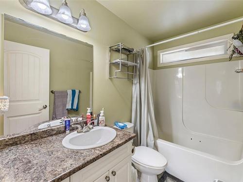 2095 Maple Ave South, Sooke, BC - Indoor Photo Showing Bathroom