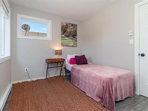 6451 Hopkins Crt, Sooke, BC - Indoor Photo Showing Bedroom