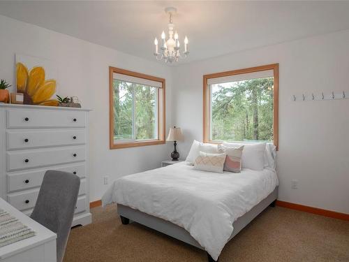 5070 Katherine Dr, Port Alberni, BC - Indoor Photo Showing Bedroom