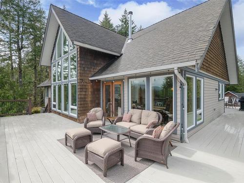 5070 Katherine Dr, Port Alberni, BC - Outdoor With Deck Patio Veranda With Exterior
