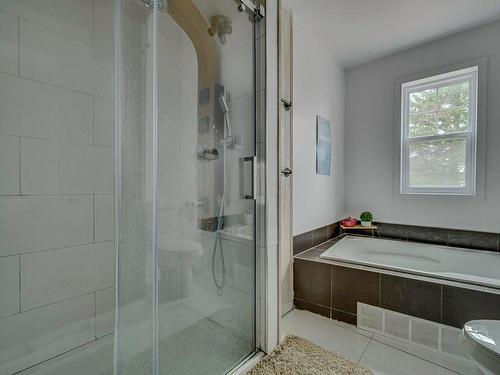 Bathroom - 14015 Rue Leblanc, Mirabel, QC - Indoor Photo Showing Bathroom