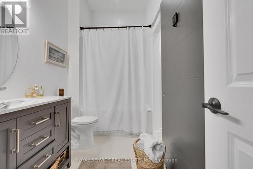 804 Lees Ave, Cobourg, ON - Indoor Photo Showing Bathroom