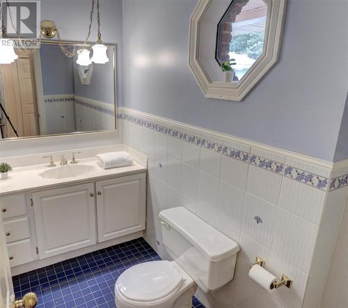 14 Tracey Place, St. John'S, NL - Indoor Photo Showing Bathroom