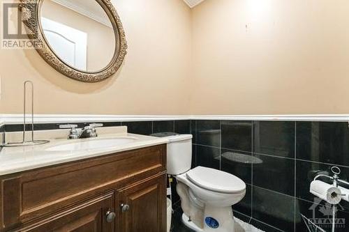 160 Sai Crescent, Ottawa, ON - Indoor Photo Showing Bathroom