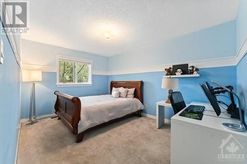 160 Sai Crescent, Ottawa, ON - Indoor Photo Showing Bedroom