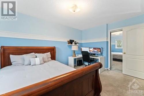160 Sai Crescent, Ottawa, ON - Indoor Photo Showing Bedroom