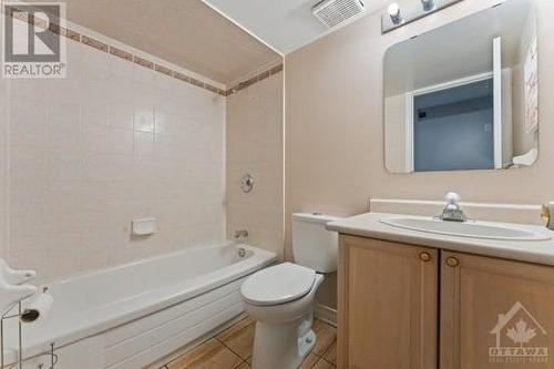 160 Sai Crescent, Ottawa, ON - Indoor Photo Showing Bathroom