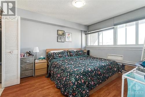 500 Laurier Avenue W Unit#1405, Ottawa, ON - Indoor Photo Showing Bedroom