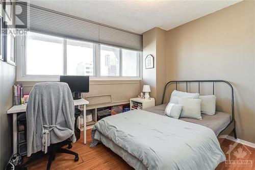 500 Laurier Avenue W Unit#1405, Ottawa, ON - Indoor Photo Showing Bedroom