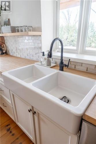 5644 Church Avenue, Williamstown, ON - Indoor Photo Showing Kitchen With Double Sink