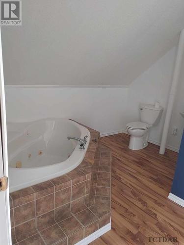 126 Carter Blvd, Temiskaming Shores, ON - Indoor Photo Showing Bathroom