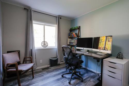 810 Silver Cove Drive, Silverton, BC - Indoor Photo Showing Office