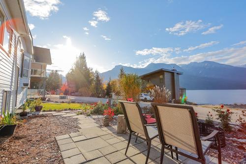 810 Silver Cove Drive, Silverton, BC - Outdoor With Body Of Water