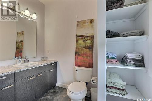 5334 Mckenna Crescent, Regina, SK - Indoor Photo Showing Bathroom