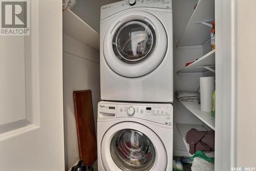 5334 Mckenna Crescent, Regina, SK - Indoor Photo Showing Laundry Room