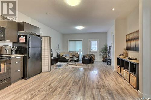 5334 Mckenna Crescent, Regina, SK - Indoor Photo Showing Kitchen