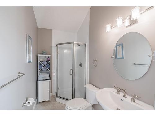 2446 Westside Road, Invermere, BC - Indoor Photo Showing Bathroom