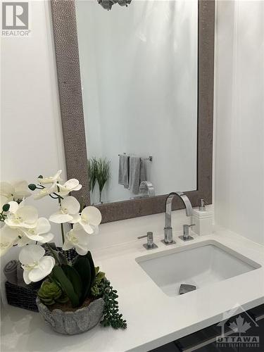 420 Athlone Avenue, Ottawa, ON - Indoor Photo Showing Bathroom