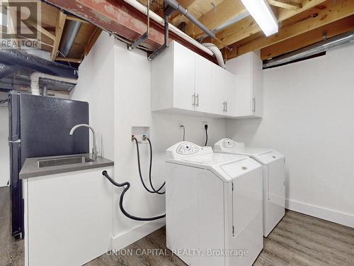 91 Springbrook Dr, Richmond Hill, ON - Indoor Photo Showing Laundry Room