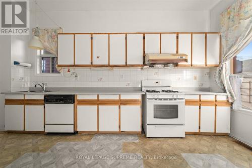 1309 King Street W, Toronto, ON - Indoor Photo Showing Kitchen