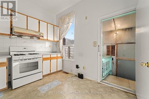 1309 King St W, Toronto, ON - Indoor Photo Showing Kitchen