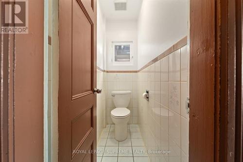 1309 King Street W, Toronto, ON - Indoor Photo Showing Bathroom