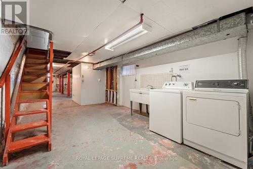 1309 King St W, Toronto, ON - Indoor Photo Showing Laundry Room