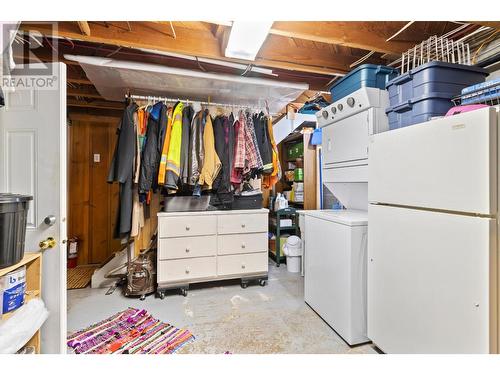 136 Haldane Street, Chase, BC - Indoor Photo Showing Laundry Room