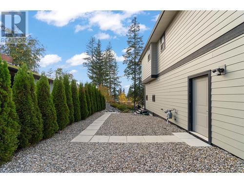 1281 23 Street Se, Salmon Arm, BC - Outdoor With Exterior