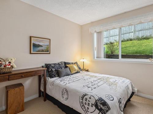 5-1700 Pritchard Rd, Cowichan Bay, BC - Indoor Photo Showing Bedroom