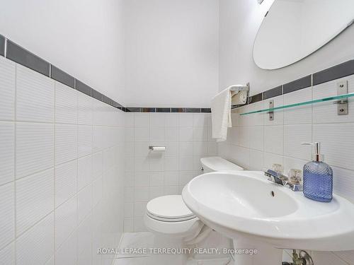 3A Humber Hill Ave, Toronto, ON - Indoor Photo Showing Bathroom