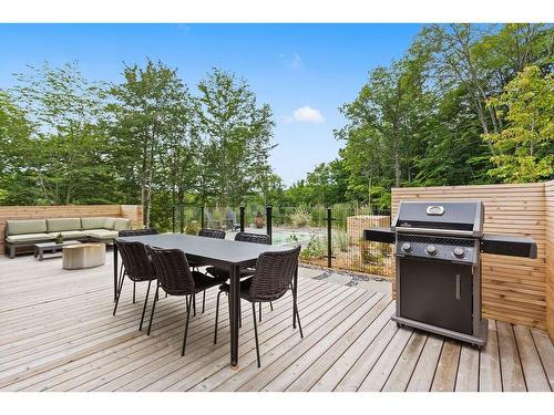 Terrasse - 170 Rue Lavigne, Mont-Tremblant, QC - Outdoor With Deck Patio Veranda