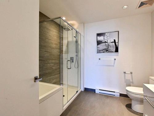 Ensuite bathroom - 1108-1220 Rue Crescent, Montréal (Ville-Marie), QC - Indoor Photo Showing Bathroom