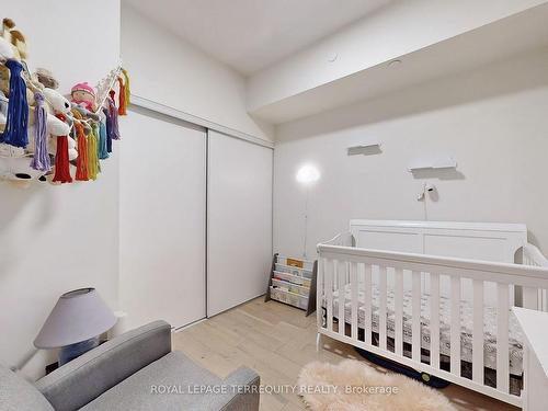612-840 St Clair Ave W, Toronto, ON - Indoor Photo Showing Bedroom