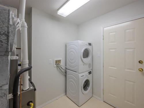 46-3096 South Main Street, Penticton, BC - Indoor Photo Showing Laundry Room